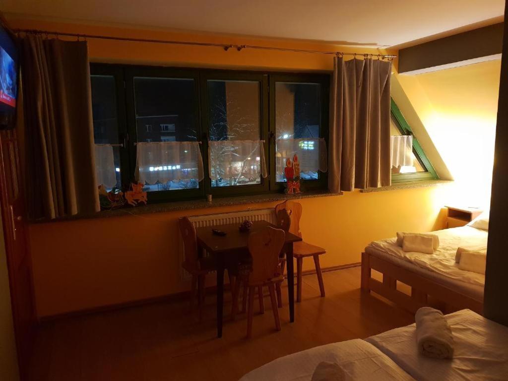 Apartamenty Pokoje Zakopane Esterno foto